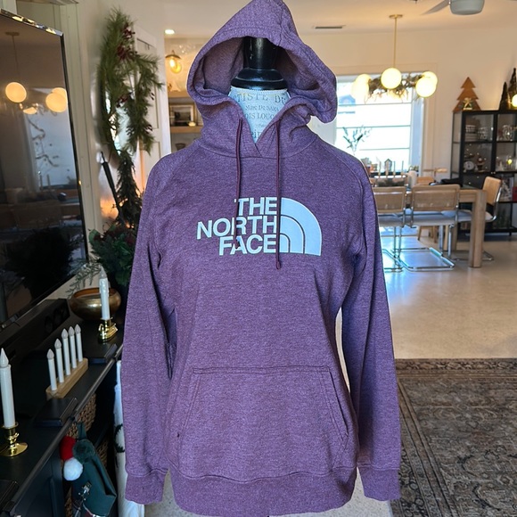 THE NORTH FACE maroon hoodie - Picture 1 of 5